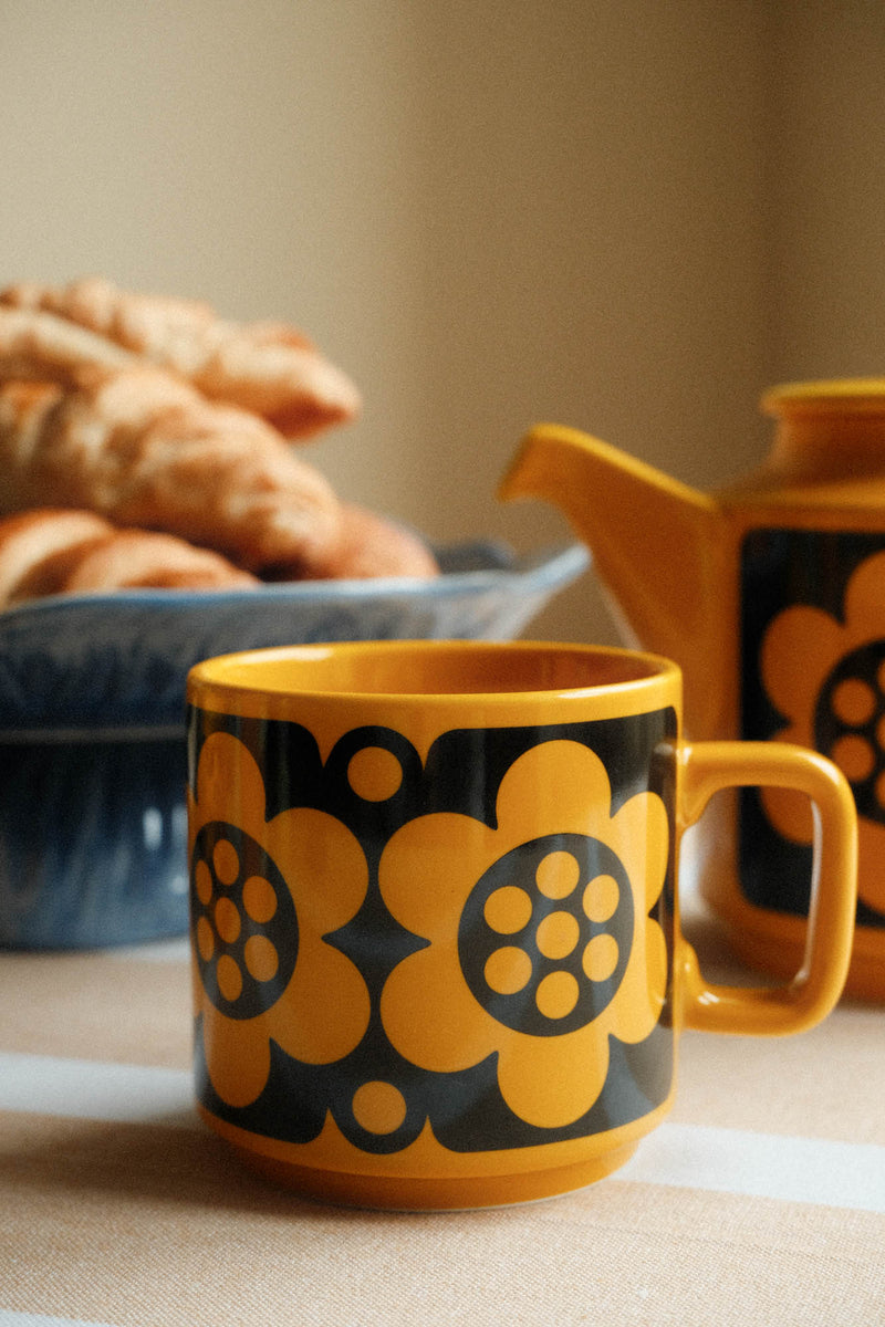 Hornsea / Magpie | Mug Geo Flower Yellow