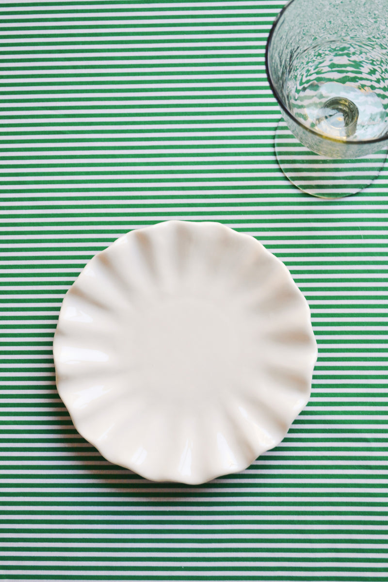 Glossy White Wavy Dessert Plate